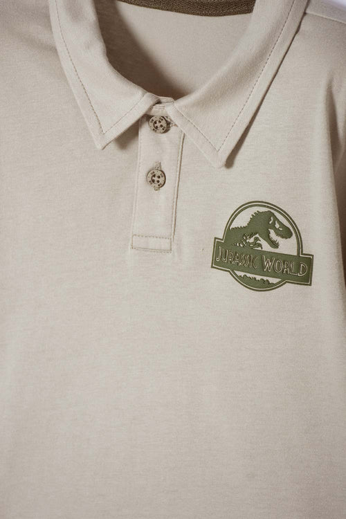 CAMISETA TIPO POLO DE JURASSIC WORLD VERDE PARA NIÑO
