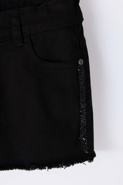 SHORT MIC CON DESGASTE EN EL RUEDO NEGRO PARA NIÑA