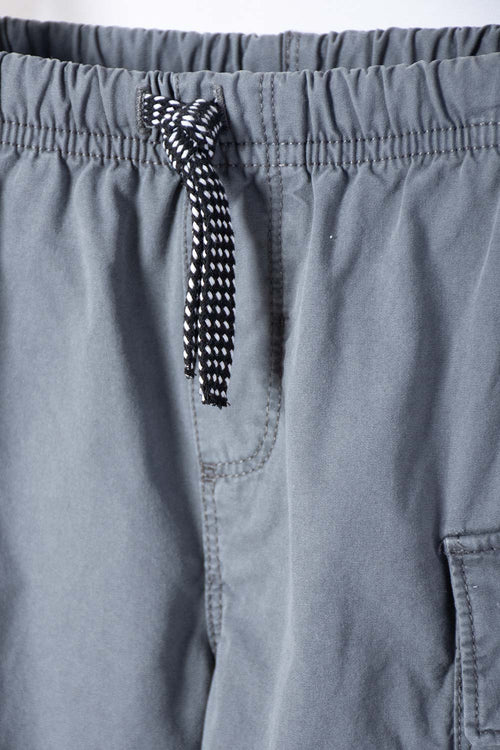 BERMUDA DE LITTLEMIC CON BOLSILLOS GRIS PARA NIÑO 2T A 5T