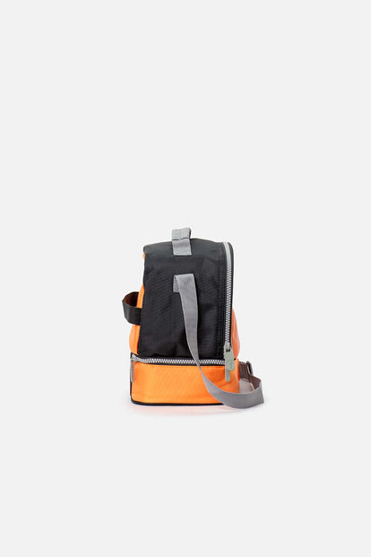 LONCHERA DE NASA 16.5