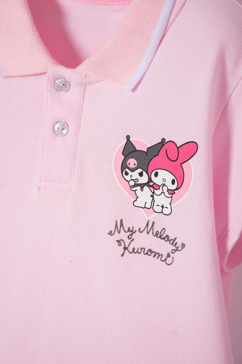 CAMISETA TIPO POLO DE MY MELODY & KUROMI ROSADA PARA NIÑA