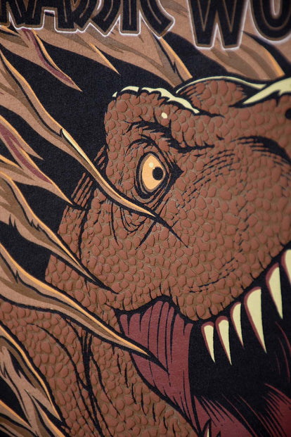 CAMISETA DE JURASSIC WORLD CAFÉ ESTAMPADA EN FRENTE PARA NIÑO