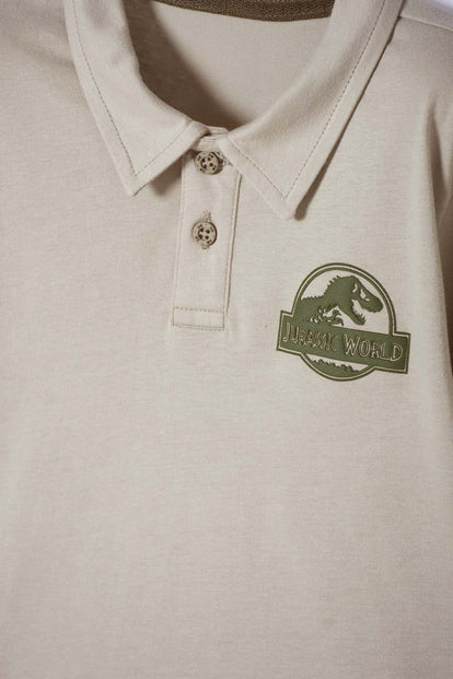 CAMISETA TIPO POLO DE JURASSIC WORLD VERDE PARA NIÑO