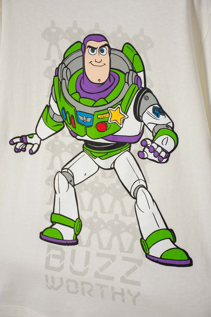 CONJUNTO DE TOY STORY CON BERMUDA MARFIL Y NEGRO PARA NIÑO