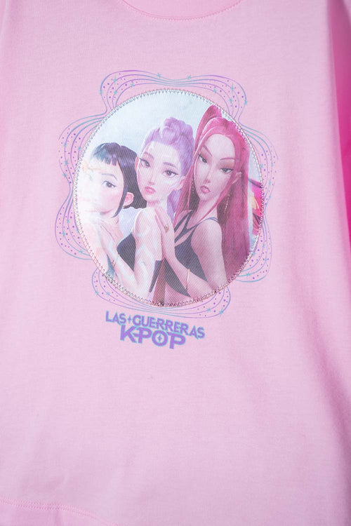 CAMISETA DE K- POP DEMON HUNTERS ROSADA PARA NIÑA