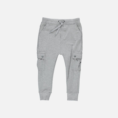 JOGGER MIC CON BOLSILLOS EN LA PIERNA GRIS PARA NIÑO