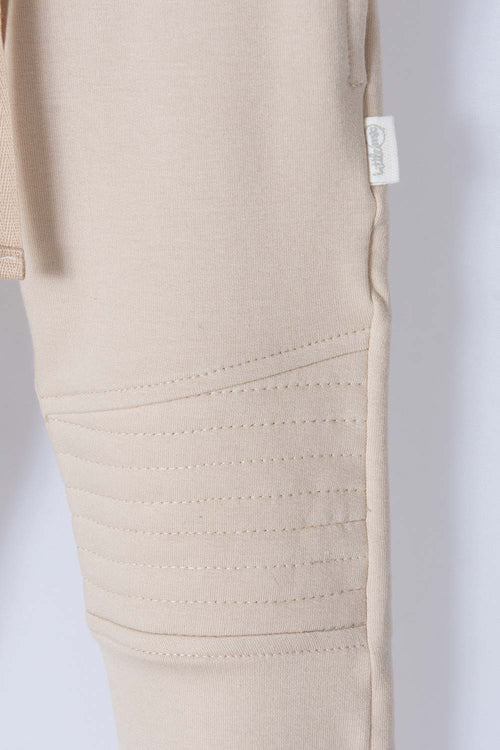 JOGGER LITTLEMIC CON BOLSILLOS LATERALES CAQUI PARA NIÑO 2T A 5T