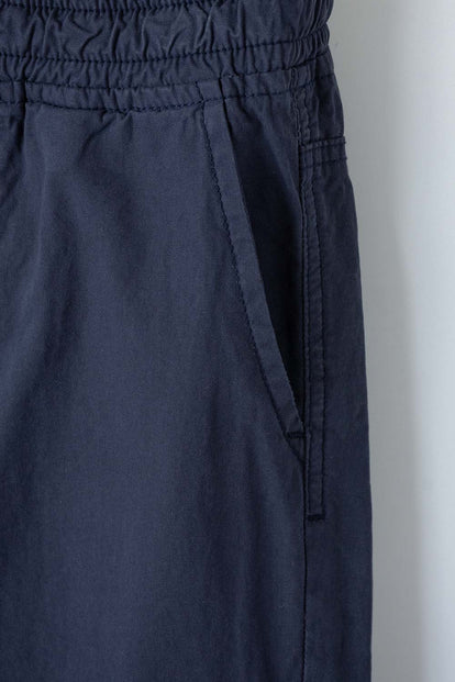 JOGGER DE MIC CON CORDÓN AZUL PARA NIÑO