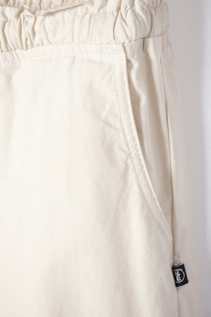 JOGGER DE MIC CON CORDÓN MARFIL PARA NIÑA