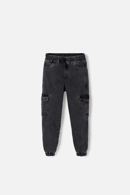 JOGGER DE MIC CON BOLSILLOS NEGRO PARA NIÑO