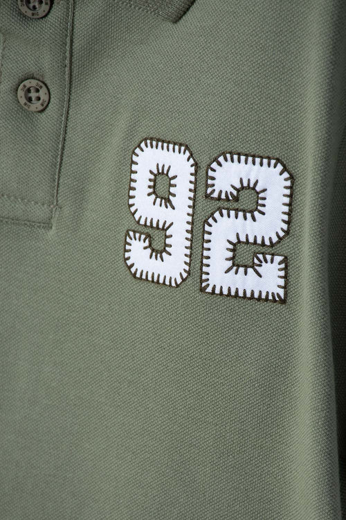 CAMISETA TIPO POLO DE MIC VERDE PARA NIÑO