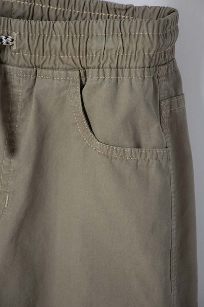 JOGGER DE MIC CON CORDÓN VERDE PARA NIÑO