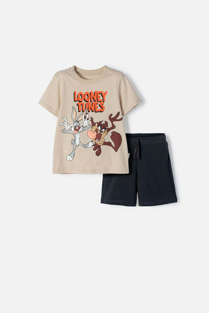 CONJUNTO DE LOS LOONEY TUNES CAQUI Y GRIS DE PANTALÓN CORTO PARA NIÑO 2T A 5T