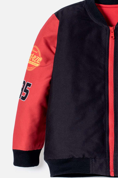 CHAQUETA DE CARS CON CIERRE NEGRO Y ROJO PARA NIÑO 2T A 6T.