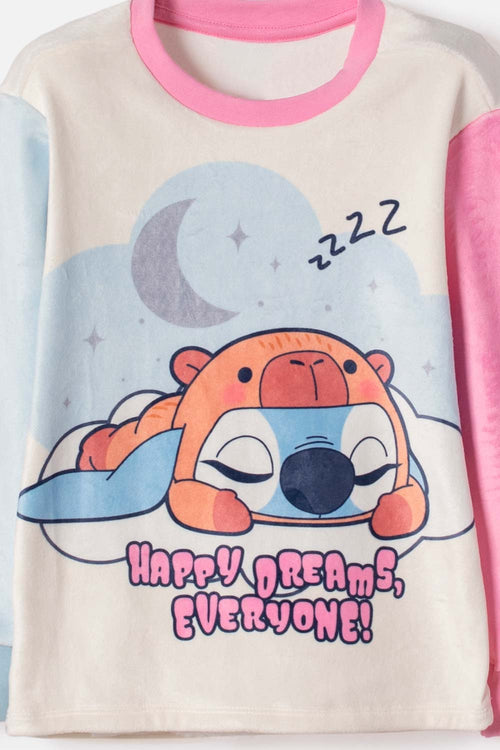 PIJAMA STITCH Y CAPYBARA MULTICOLOR PARA NIÑA 2T A 6T