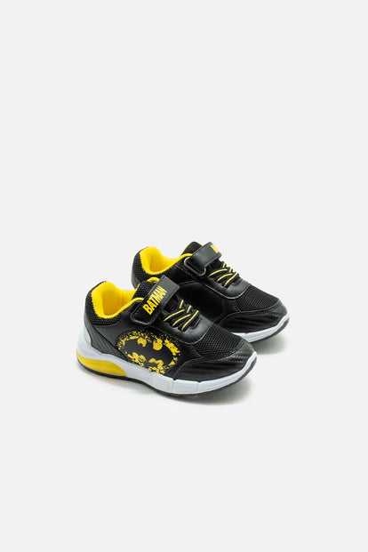 TENIS CON LUCES DE BATMAN NEGROS Y AMARILLOS PARA NIÑO